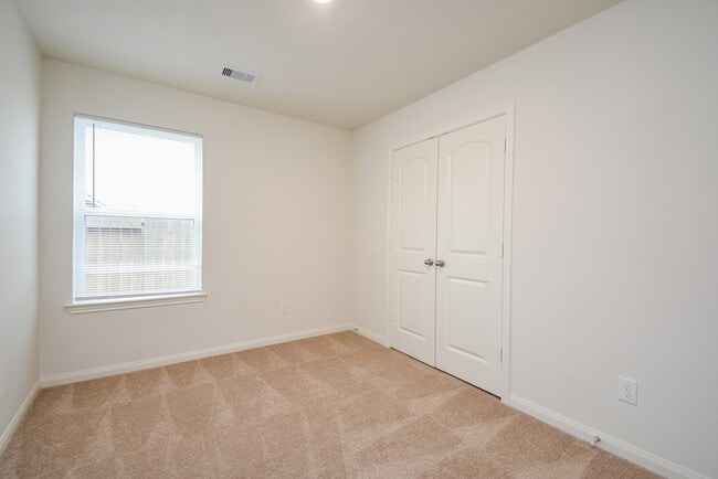 Building Photo - 405 Texas Olive Dr