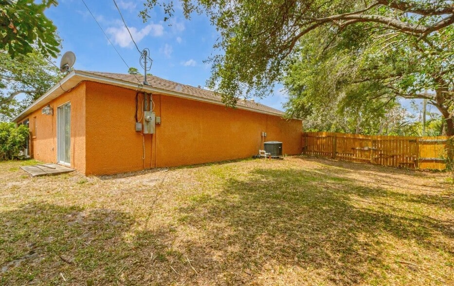 Fully Fenced Backyard - 1706 Apache St NE