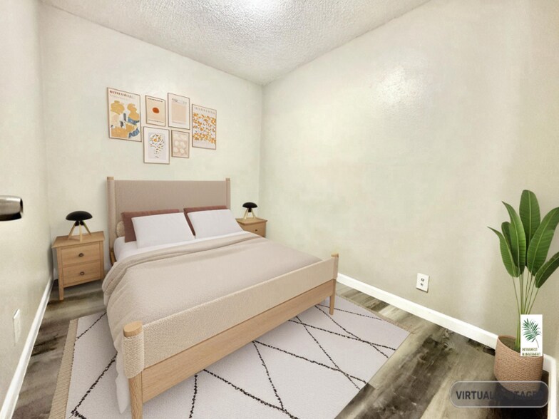 Building Photo - 3822 Englewood Cir