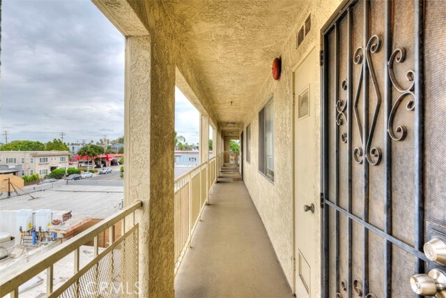 Building Photo - 646 Nebraska Ave