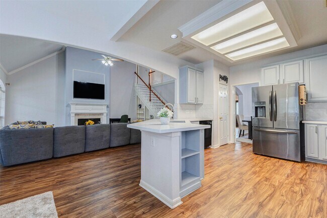 Building Photo - 1606 Barrington Hills Ln