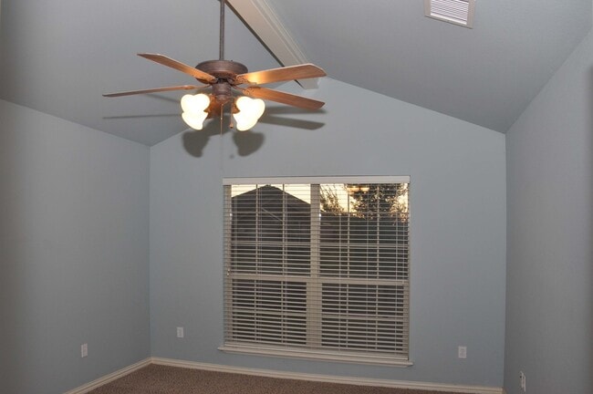 Building Photo - 8102 Vail Drive