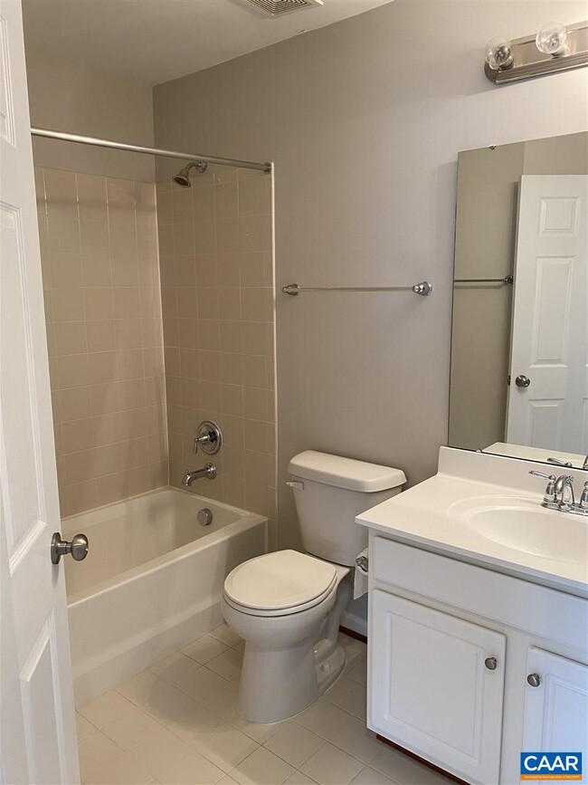 Building Photo - 1930 Asheville Dr