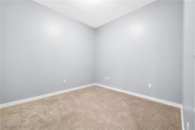 Building Photo - 4575 Dean Martin Dr