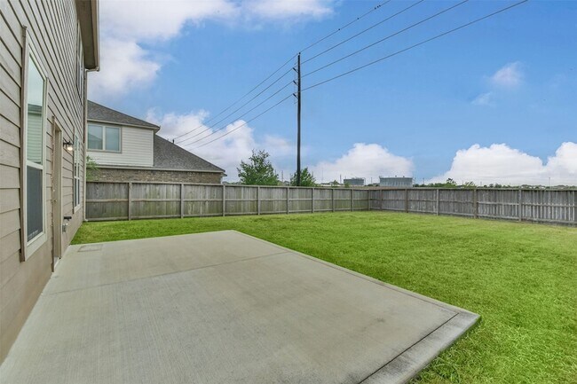 Building Photo - 5047 Royal Amber Ln