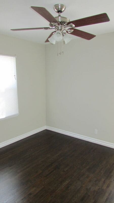 Building Photo - 1323 S Highland Ave