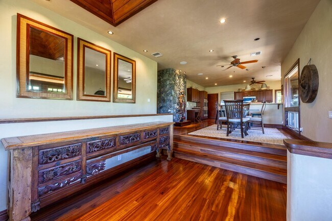 Building Photo - 250 Amakihi Way