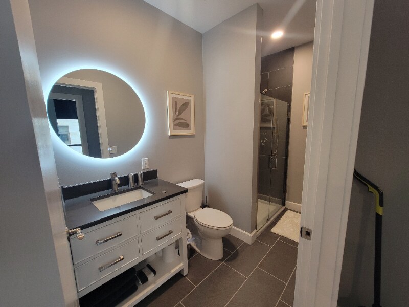 Building Photo - 350 Oliver Ave