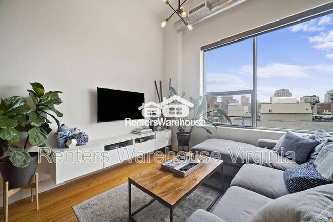 Building Photo - 500 Granby St