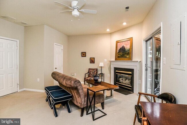 Building Photo - 4735 Great Heron Cir