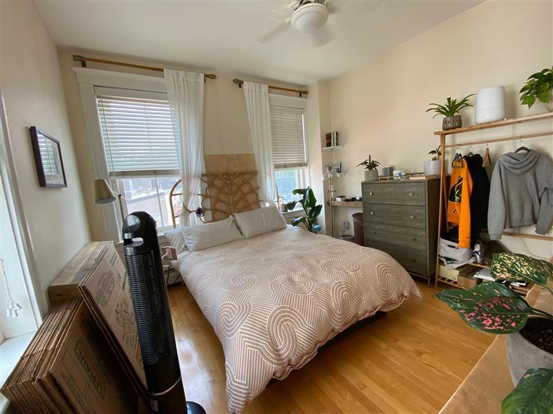 Building Photo - 2 Arlington St