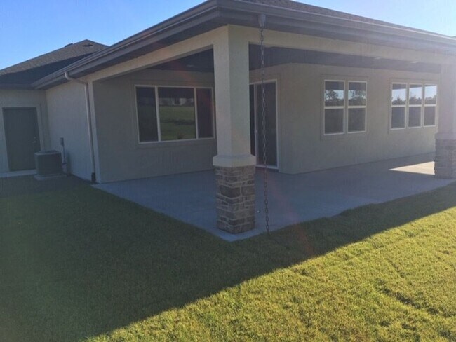 Building Photo - Coming Soon! Newer Custom built home with lots of upgrades and community pool!!