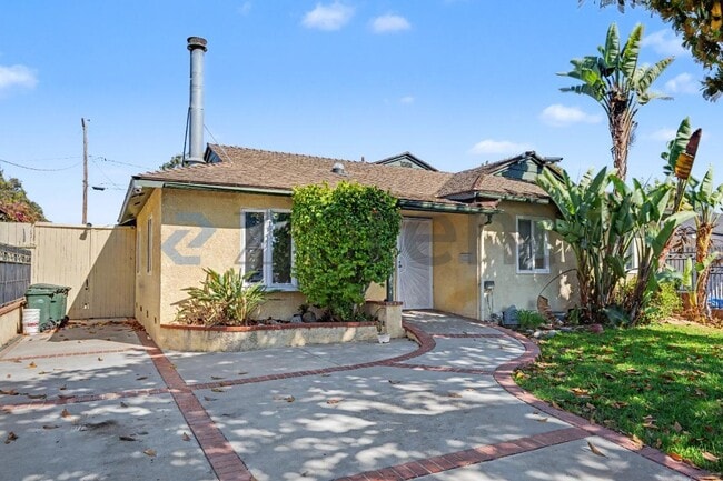 Building Photo - 1304 Firmona Ave