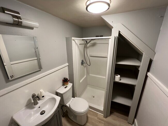 Building Photo - 7 Mill St