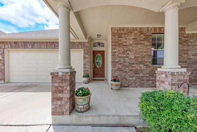 Building Photo - 11512 Shadow Creek Dr