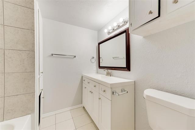 Building Photo - 1313 Willow Wood Ct