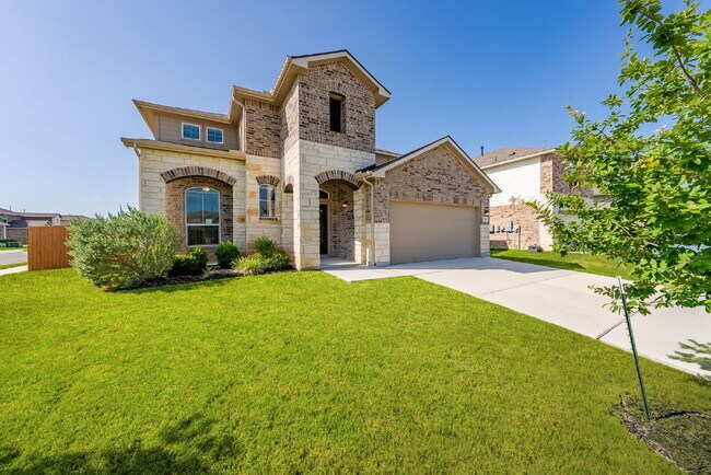 Building Photo - Spacious 5-Bedroom Rental on Oversized Cor...