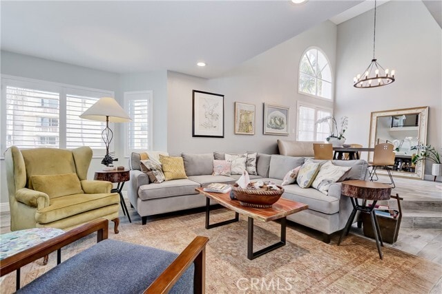 Building Photo - 425 S Catalina Ave