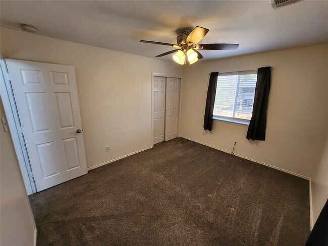 Building Photo - 5780 McNaughton