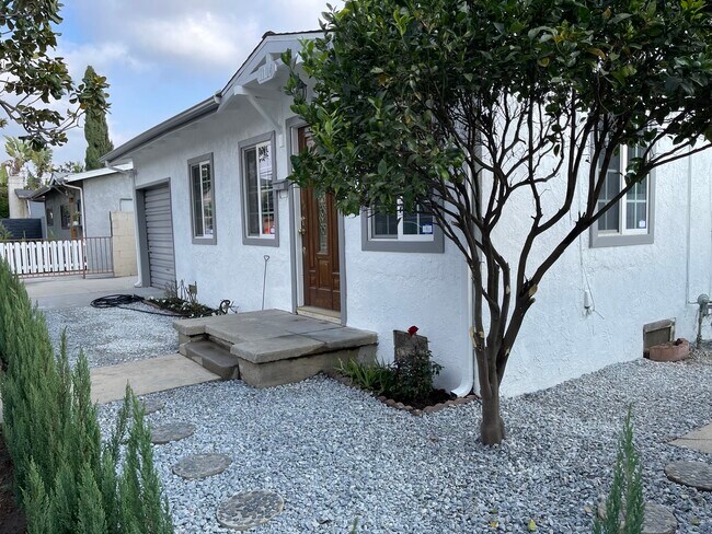 Primary Photo - 11116 Matteson Ave