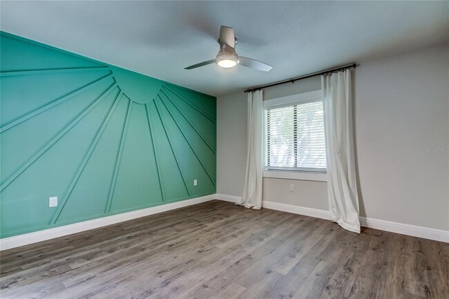 Building Photo - 2673 Sabal Springs Cir