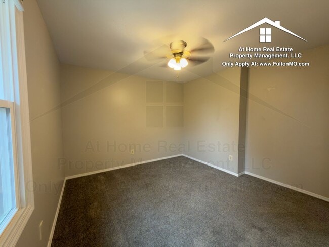 Building Photo - 1822 Springdale Ct