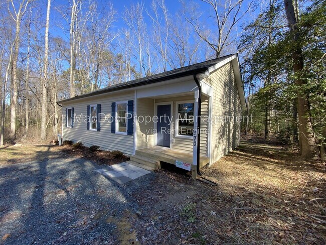 Building Photo - 170 Forest Grove Rd