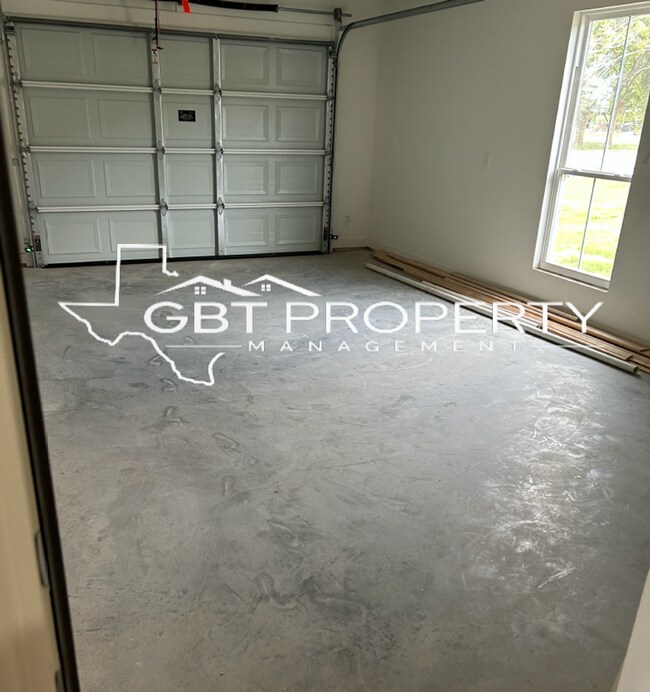 Building Photo - Brand New 3 bed 2 bath House!