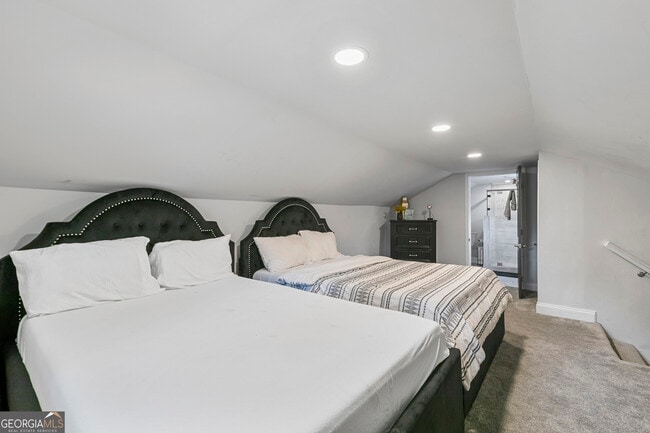 Building Photo - 1472 North Avenue NW