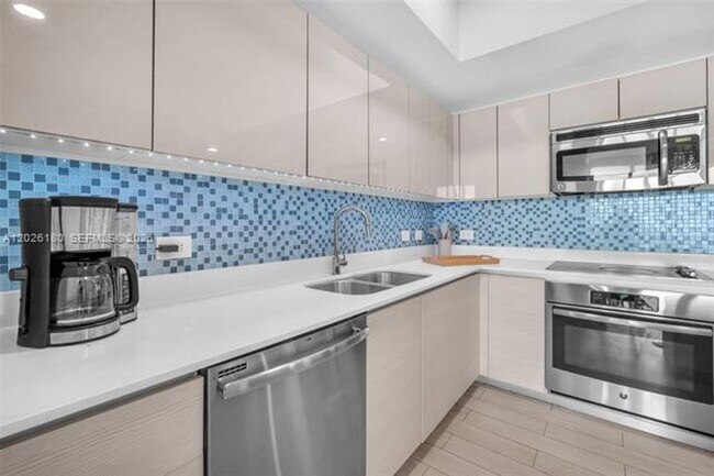 Building Photo - 2602 Halladale cu-T3105
