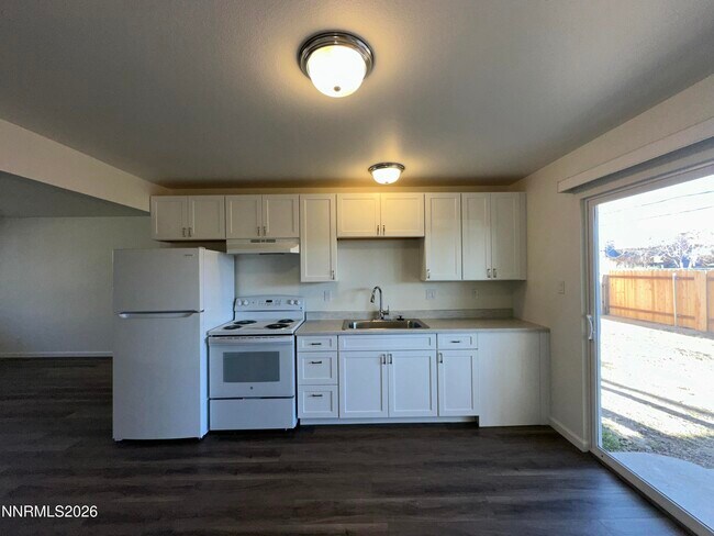 Building Photo - 2350 Orange Ln