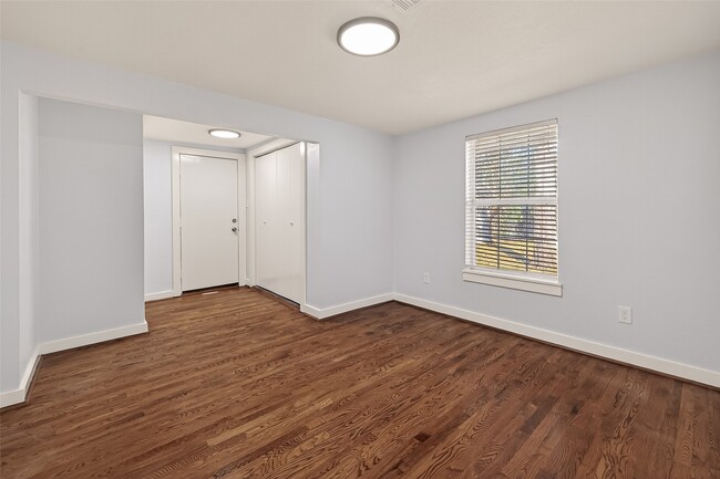 Building Photo - 754 Prosper St