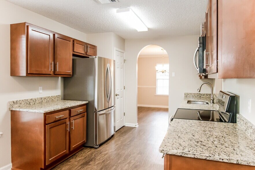 Building Photo - 607 Cozybrook Ln