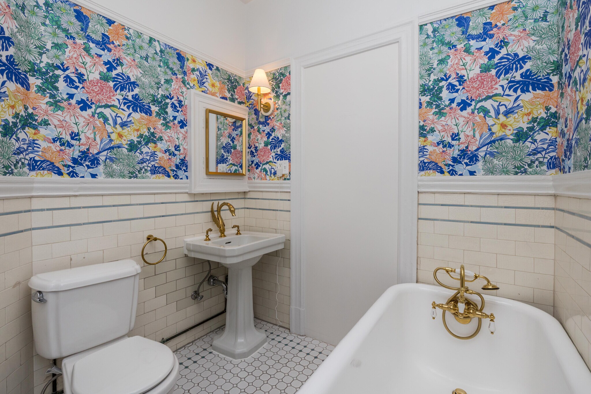 Building Photo - 1392 McAllister St