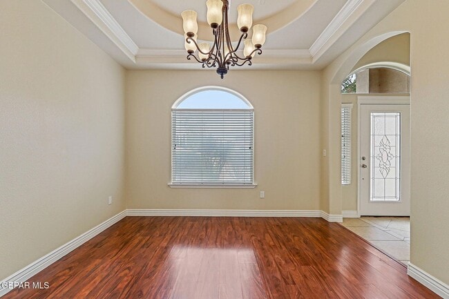 Building Photo - 6285 Wildwood Ct