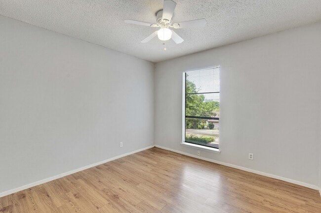 Building Photo - 1714 Timber Ridge Dr