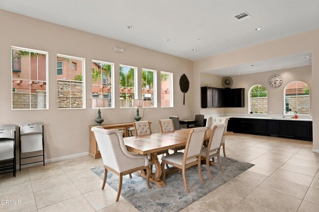 Building Photo - 1561 Thorpe Trl