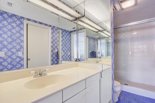 Building Photo - 4100 N Ocean Dr