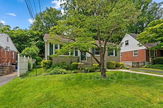 Building Photo - 3904 Lantern Dr