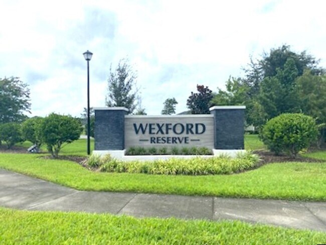 Building Photo - Beautiful 4 Bedroom Home in Wexford Reserve!