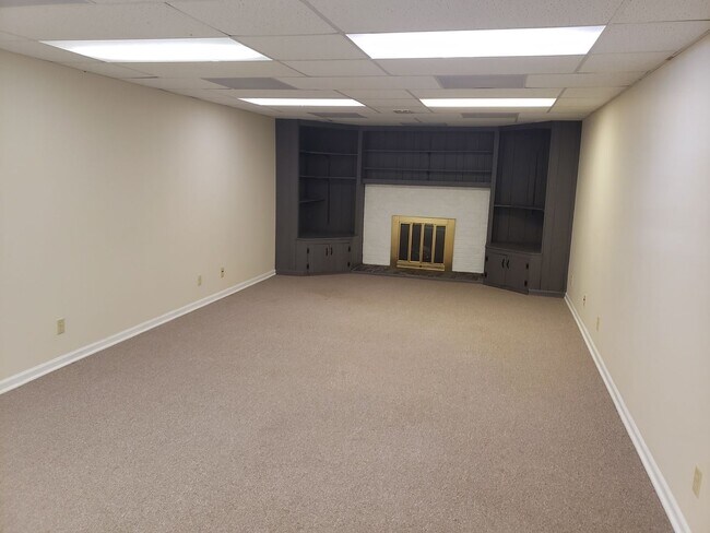 Building Photo - 4-bedroom, 2 bathroom unfurnished home in Stevensville