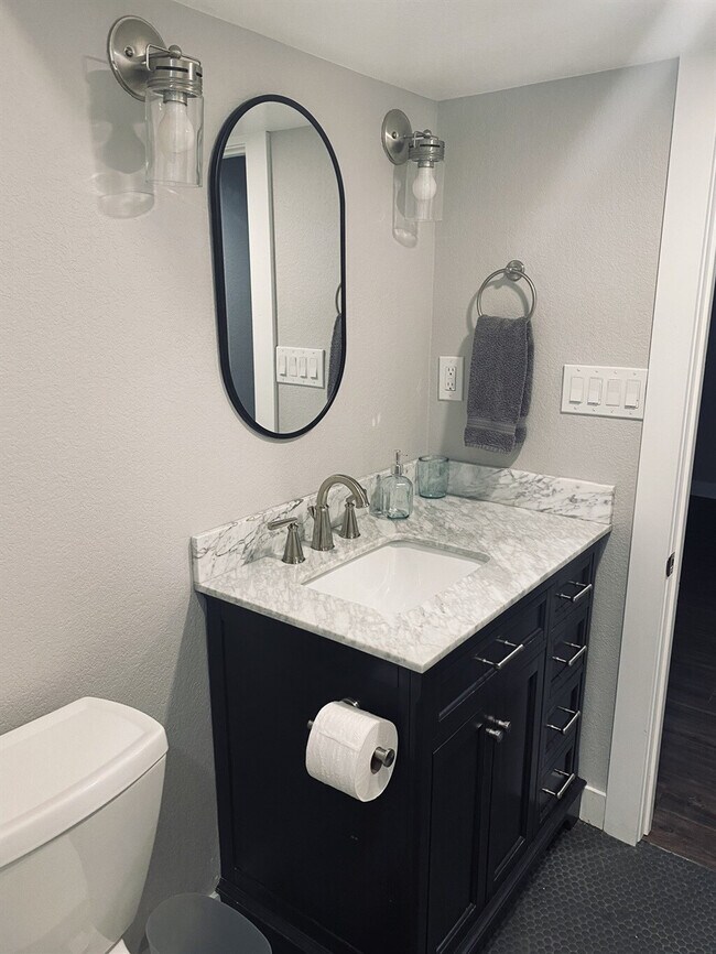 Building Photo - 3112 Rock Creek Dr