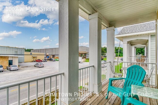 Building Photo - Downtown Pensacola Furnished Rental with T...