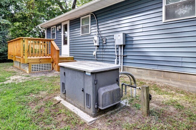 Building Photo - Chickahominy Shores - water community