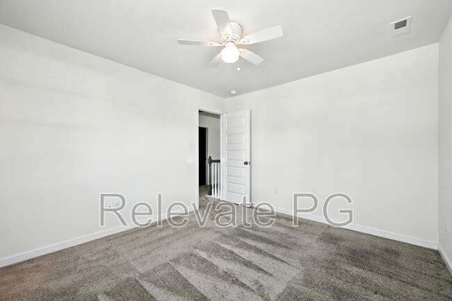 Building Photo - 9893 Honeybee Dr