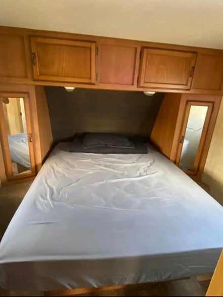 Building Photo - 4508 N Mile 4 1/2 W