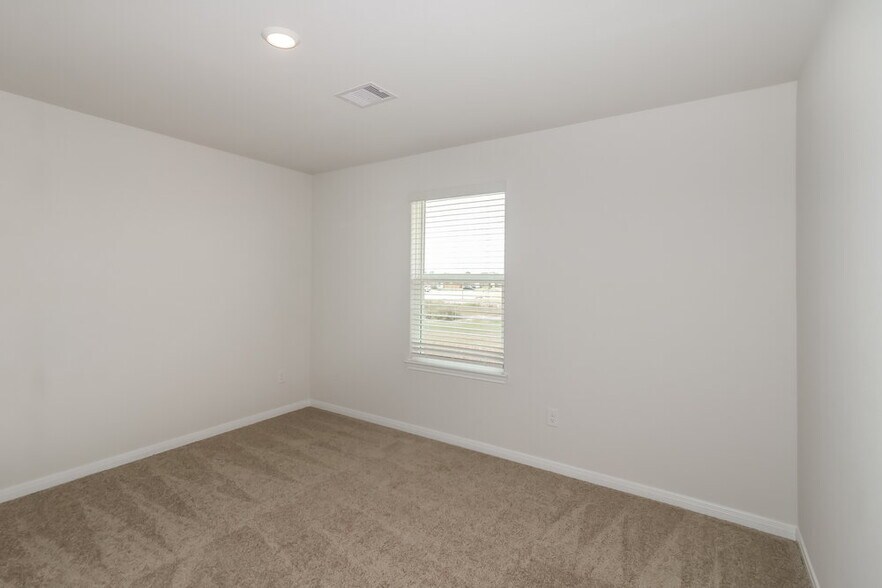 Building Photo - 428 Beechwood Hacienda Dr