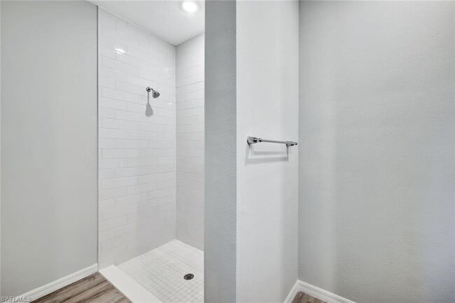 Building Photo - 1310 NW Juanita Pl