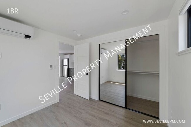 Building Photo - 776 61st St