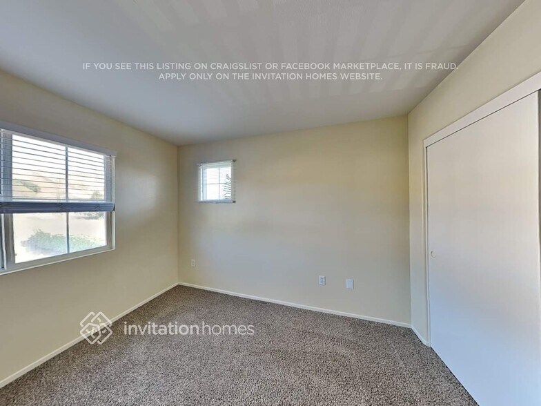 Building Photo - 154 W Shoshone St